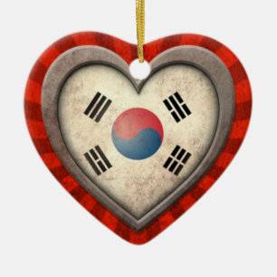 Gealtertes südkoreanisches Flaggen-Herz mit helle Keramikornament