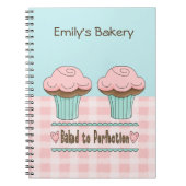 Gebacken zum Perfektions-Notizbuch Notizblock (Vorderseite)