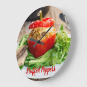 Gebackene Paprikaschoten mit Fleischsoße und Käse Große Wanduhr (Winkel)