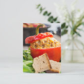 Gebackene Paprikaschoten mit Fleischsoße und Käse Postkarte (Stehend Vorderseite)