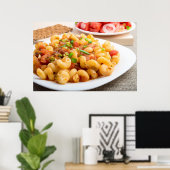 Gebackene Pasta cavatappi mit Gemüsesoße Poster (Heimbüro)
