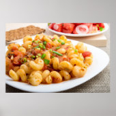 Gebackene Pasta cavatappi mit Gemüsesoße Poster (Vorne)