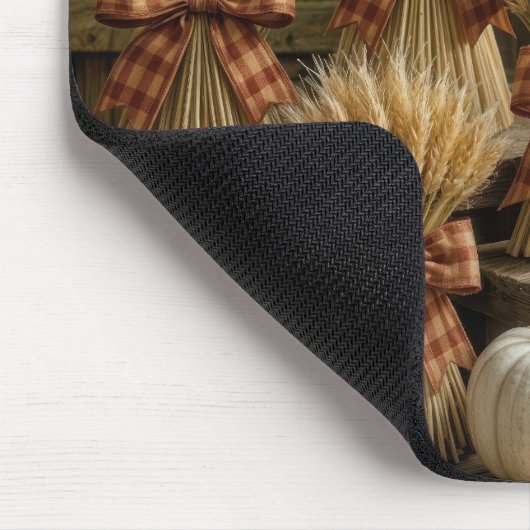 Gebackene Weizenschalen im Stall mit Pumpkins Mousepad (Ecke)