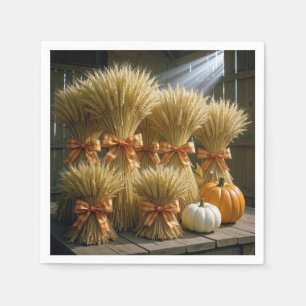Gebackene Weizenschalen im Stall mit Pumpkins Serviette