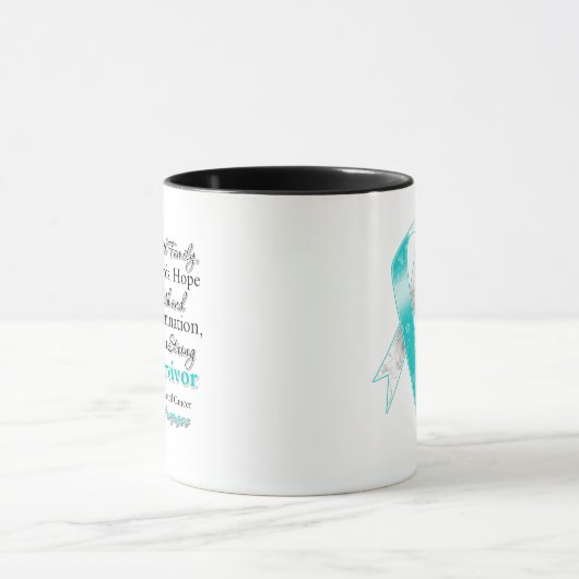 Gebärmutterkrebs-Stützstarker Überlebender Tasse (Zentrum)