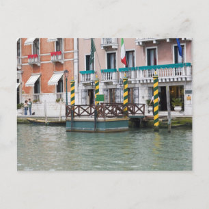 Gebäude am Meer in Venedig, Italien Postkarte