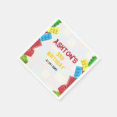 Gebäude blockiert Geburtstagseinladung, Jungen zum Serviette (Ecke)