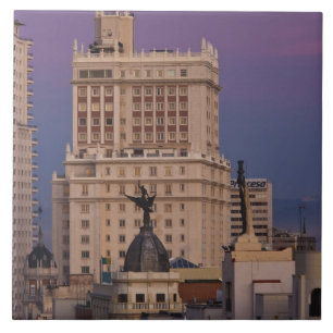 Gebäude entlang der Gran Via und Edificio Espana Fliese