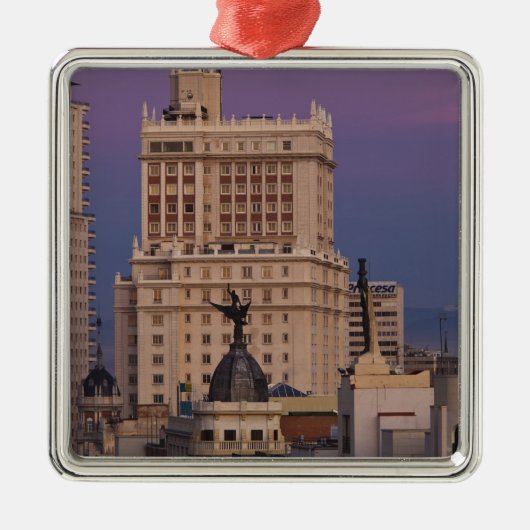 Gebäude entlang der Gran Via und Edificio Espana Silbernes Ornament (Vorne)
