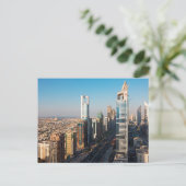 Gebäude entlang der Sheikh Zayed Road, Dubai Postkarte (Stehend Vorderseite)
