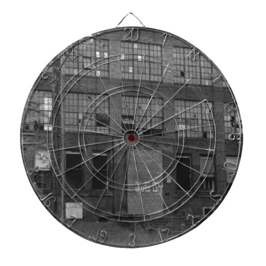 Gebäude für die Produktion Dartscheibe (vorne)