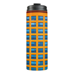 Gebäude in Blau und Orange Thermosbecher