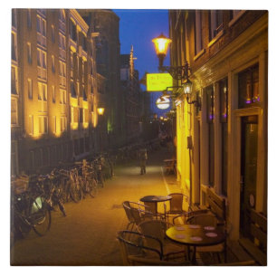 Gebäude mit Fassade aus dem 17. oder 18. Jahrhund Fliese