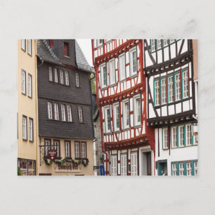 Gebäude mit halbem Baumbestand Postkarte