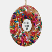 Geben Sie den lustigen Donut Pub auf Keramik Ornament (Rechts)