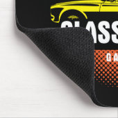 Geben Sie den Namen "Gelbes klassisches Auto" ein Mousepad (Ecke)