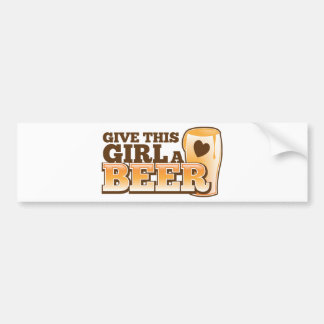 Geben Sie diesem Mädchen ein Bier Nd Autoaufkleber