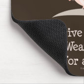 Geben Sie eine Schrei-Rosa-Band-Eule Mousepad (Ecke)