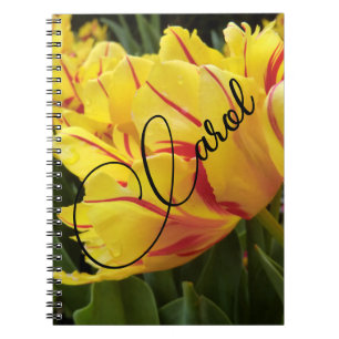 Geben Sie Ihren Namen auf benutzerdefinierten Gelb Notizblock
