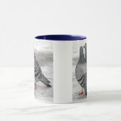 Geben Sie uns eine Kuss-Tauben-Geschenk-Tasse Tasse (Zentrum)