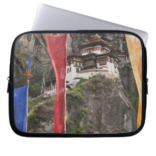 Gebetsfahnen hängen nahe shang laptopschutzhülle