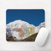 Gebetsfahnen und Monte Jhomolhari, Bhutan. Mousepad (Mit Mouse)