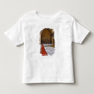 Gebetsteppiche führen in die islamische Moschee, K Kleinkind T-shirt