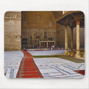 Gebetsteppiche führen in die islamische Moschee, K Mousepad