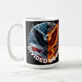 Gebildet fallen wir Brennende Flagge und Adler Kaffeetasse (Links)