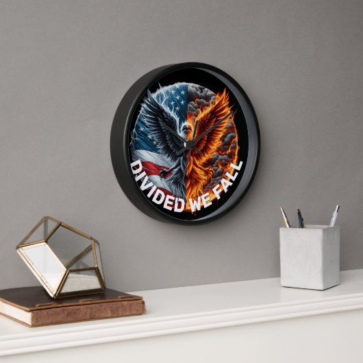 Gebildet fallen wir Brennende Flagge und Adler Uhr (Büro)