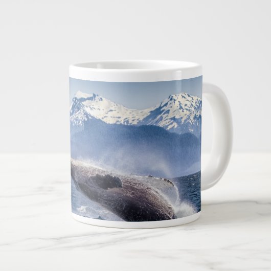 Gebirge | Breaching Whale Glacier Bay, Alaska Jumbo-Tasse (Vorderseite Rechts)