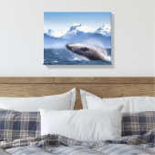 Gebirge | Breaching Whale Glacier Bay, Alaska Leinwanddruck (Insitu (Schlafzimmer))