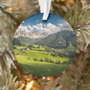 Gebirge   Funes Valley, Dolomiten, Italien Ornament