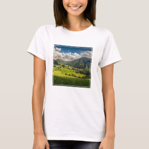 Gebirge Funes Valley, Dolomiten, Italien T-Shirt