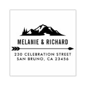 Gebirge, Pinienbäume und Pfeil nach Maß Rücksendea Gummistempel (Prägung)