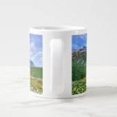 Gebirge | Schweizer Alpenfrühling Jumbo-Tasse (Rückseite)