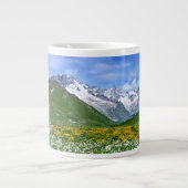 Gebirge | Schweizer Alpenfrühling Jumbo-Tasse (Vorderseite)