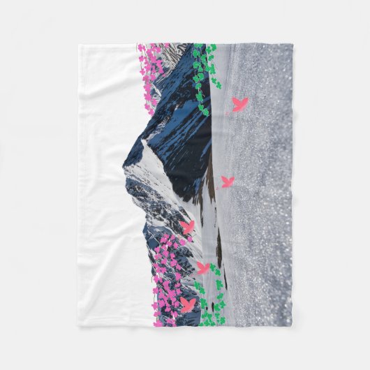 Gebirge und rosa Schmetterlinge Fleece Blanket (Vorderseite)