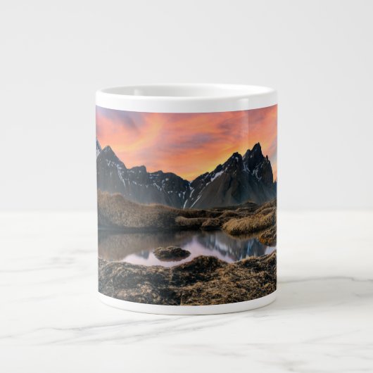 Gebirge | Vesturhorn Mountain Island Jumbo-Tasse (Vorderseite)