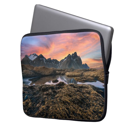 Gebirge | Vesturhorn Mountain Island Laptopschutzhülle (Vorderseite Links)