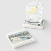 Gebirgsbach im Winter auf einem Untersetzer (Seitenansicht)