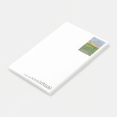 Gebirgslandschaft mit lila großen Post-It des Klebezettel (angewinkelt)