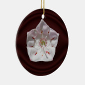 Gebirgslorbeer-Blume ~ Verzierung Keramik Ornament (Rechts)