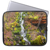 Gebirgsquelle Wasserfall.... Laptopschutzhülle (Vorderseite)