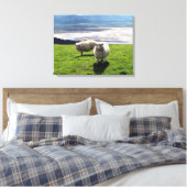 GEBIRGSSCHAFE LEINWANDDRUCK (Insitu (Schlafzimmer))