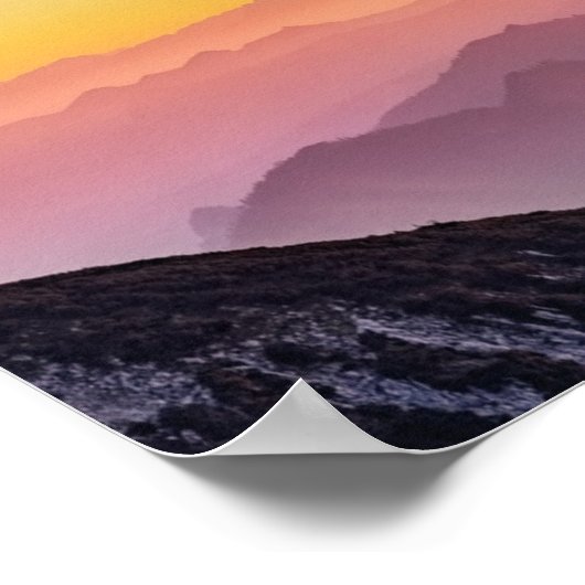 Gebirgssonnenaufgang Friedlich farbenfroh inspirie Poster (Ecke)