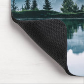 Gebirgswaldreflexion Mousepad (Ecke)