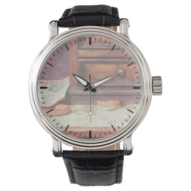 Gebiss Armbanduhr (Vorderseite)