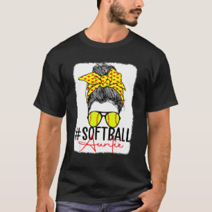 gebleicht Softball Auntie Messy Bun Mama Life Moth T-Shirt