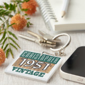 Geboren 1951, Personalisiertes Jahr der Geburt Schlüsselanhänger (Vorderseite rechts)